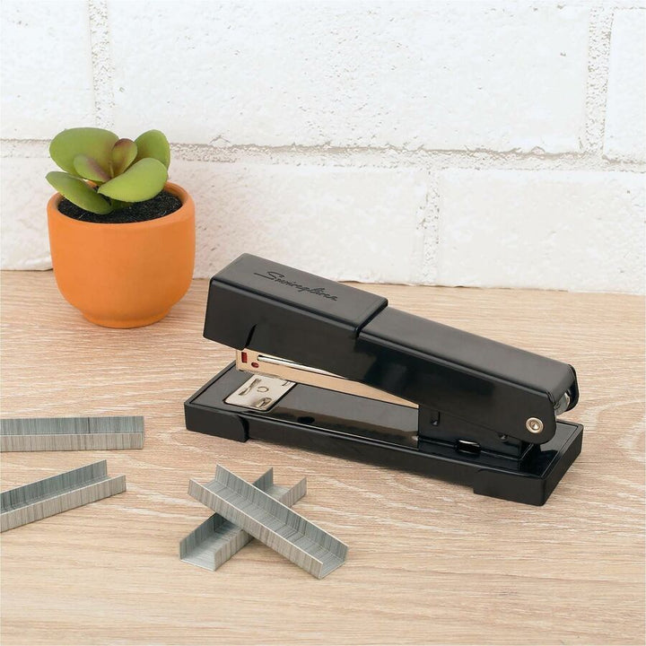 Image of Swingline® S.f. 3 Premium Staples, 0.25" Leg, 0.5" Crown, Steel, 5,000/box