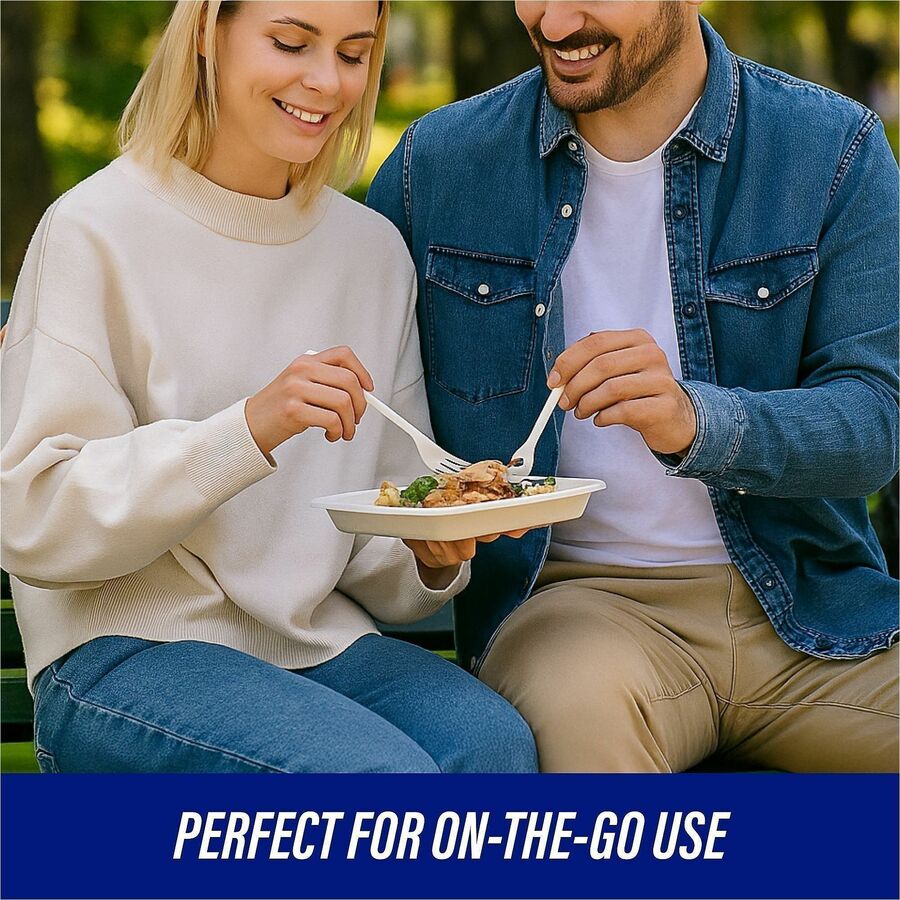 Image of Genuine Joe 10430 Medium-Heavyweight Plastic Forks, Disposable, White, 1 Box