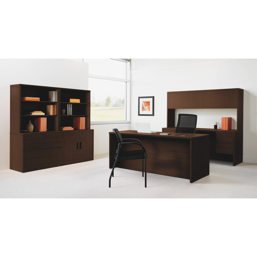 Image of HON® 10500 Series "l" Workstation Right Pedestal Desk With 3/4 Height Pedestal, 72" X 36" X 29.5", Mahogany