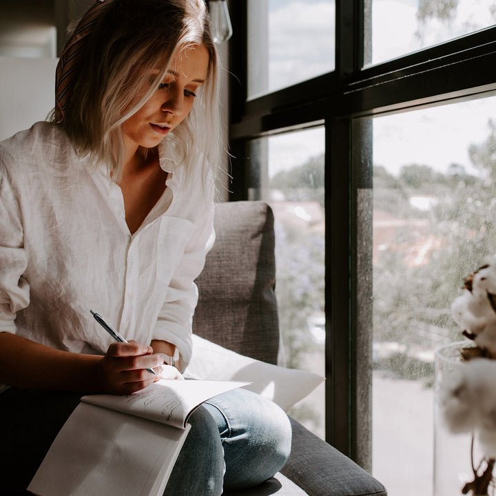 Image of uniball® Gel Pens, Retractable, Refillable, 0.7mm, 2/PK, BK