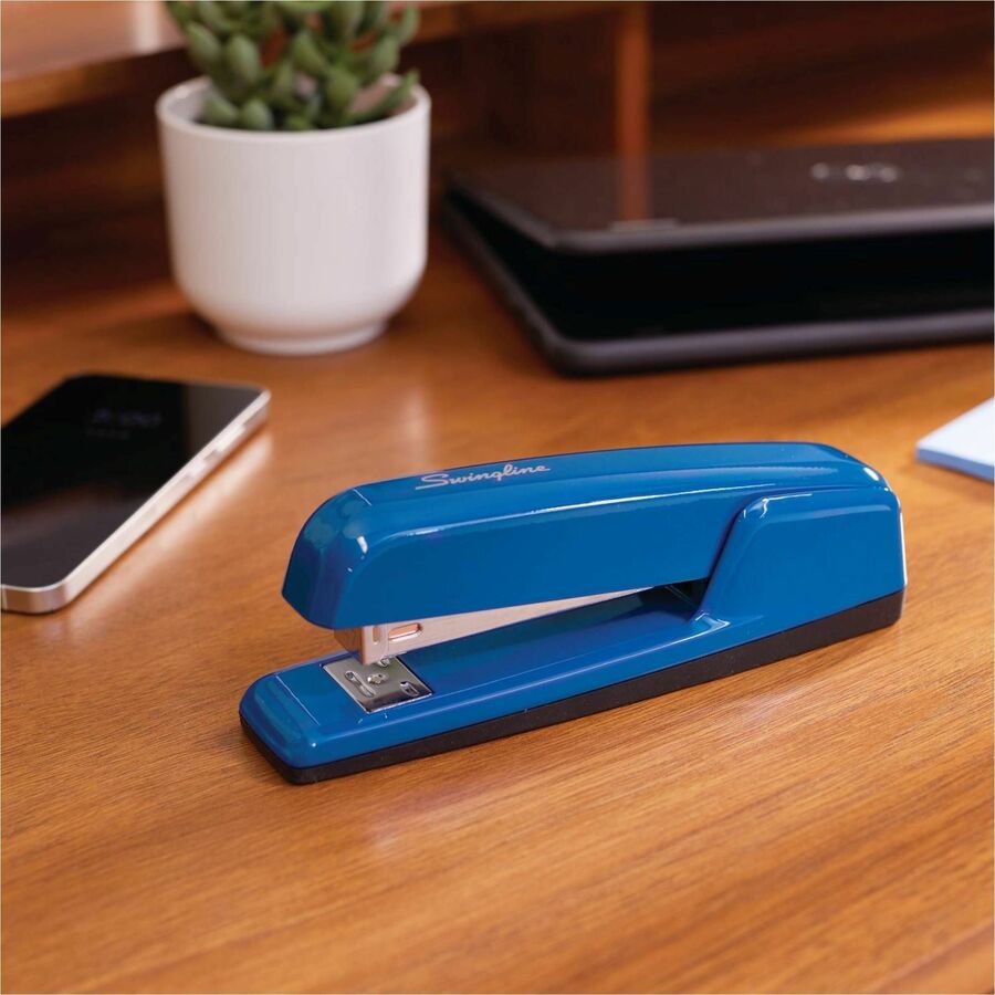 Image of Swingline® Stapler, 25 Sht Cap, Full-strip, 210 Staples, Royal Blue