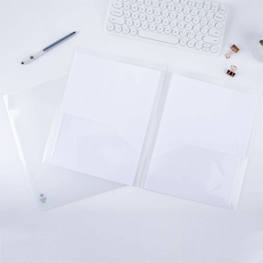 Image of Business Source 78498 Transparent 2-Pocket Portfolios, 8 1/2" x 11", 60 Sheets Capacity, 2 Pocket, Poly, Clear, 5 / Pack