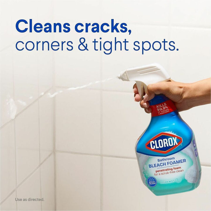 Image of Clorox 30614CT Disinfecting Bathroom Foamer with Bleach