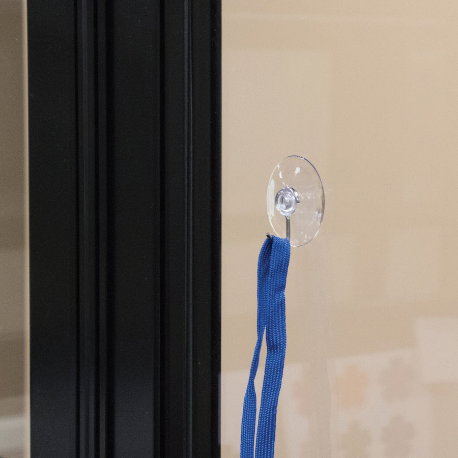 Image of Advantus Suction Cup, w/ Metal Hook, 1-3/5"Wx1-3/5"Lx1"H, 25/BX, CL