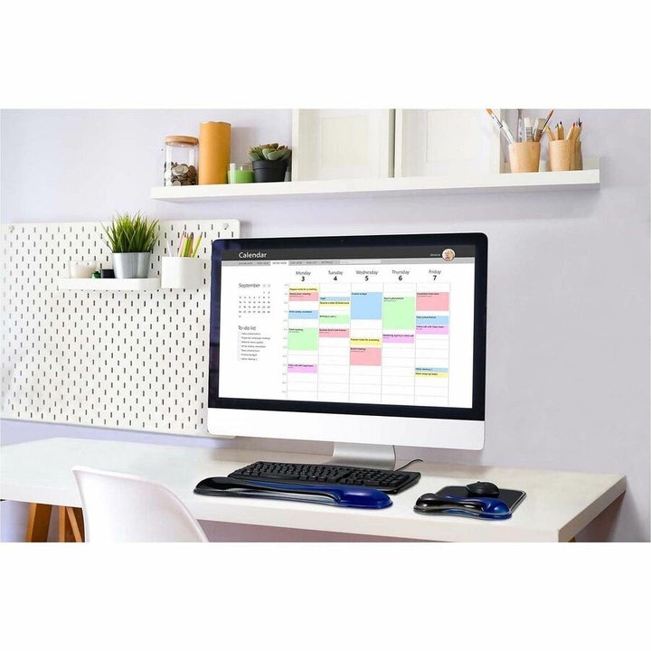 Image of Kensington® Mousepad and Wrist Rest, Gel, 11-2/5"Wx17-7/10"Lx1-7/10"H,GY