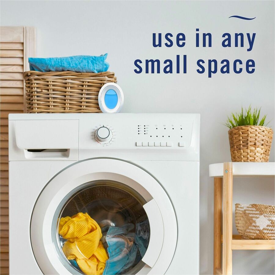 Image of Febreze smallSPACES 55868 Small Spaces Disposable Air Fresheners, Liquid, 25 fl oz (0.8 quart), Linen & Sky, 45 Day, 2 / Pack