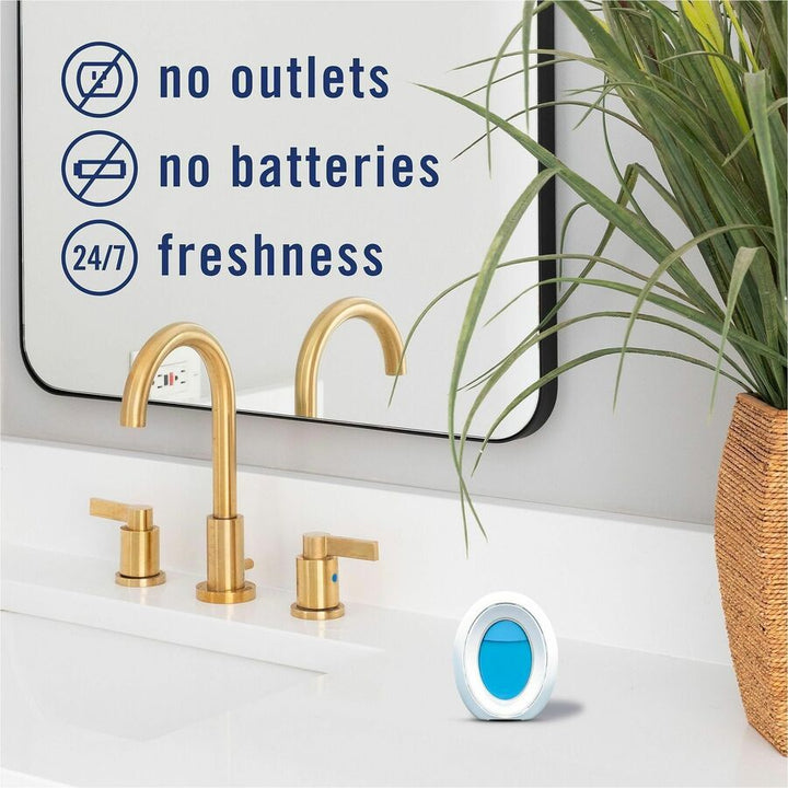 Image of Febreze smallSPACES 55868 Small Spaces Disposable Air Fresheners, Liquid, 25 fl oz (0.8 quart), Linen & Sky, 45 Day, 2 / Pack