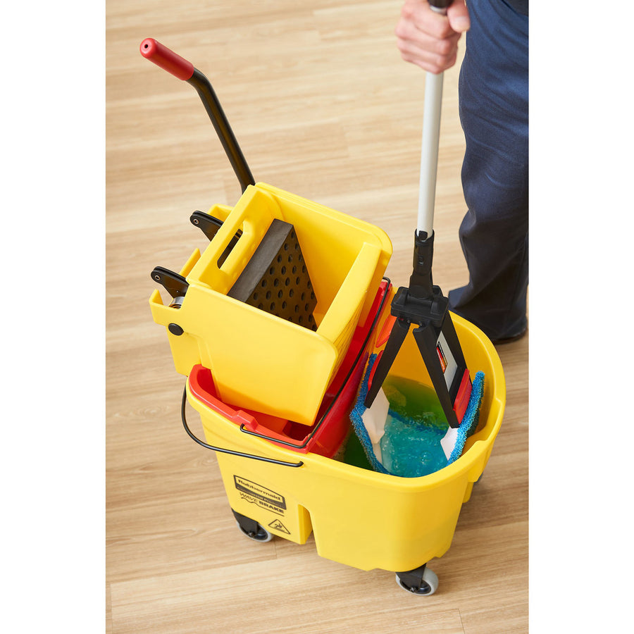 Image of Rubbermaid Commercial 2132426 Adaptable Flat Mop Kit, Black, 1 Each