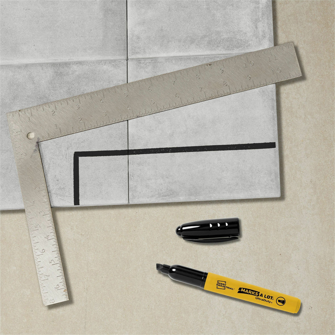 Image of Avery® Markers,Permanent,Industrial,Chisel,0.5mm,3/PK,BK/RD/BE