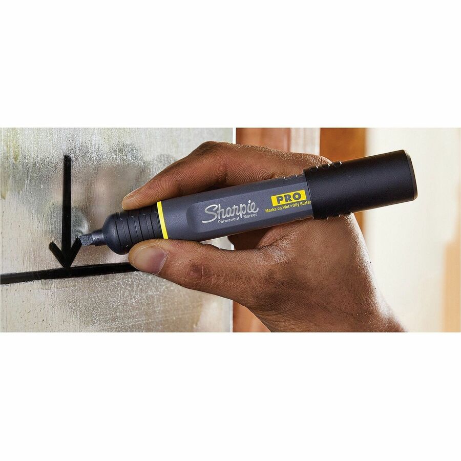 Image of Sharpie 2018326A PRO Chisel Tip Permanent Markers, Black Ink, 12 / Dozen