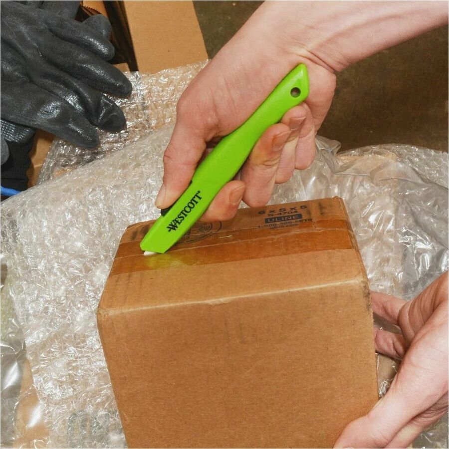 Image of Westcott 17519 Full-Size Safety Cutter
