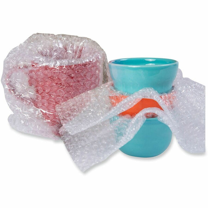 Image of Universal® Bubble Packaging, 0.5" Thick, 12" x 60 ft, Perforated Every 12", Clear