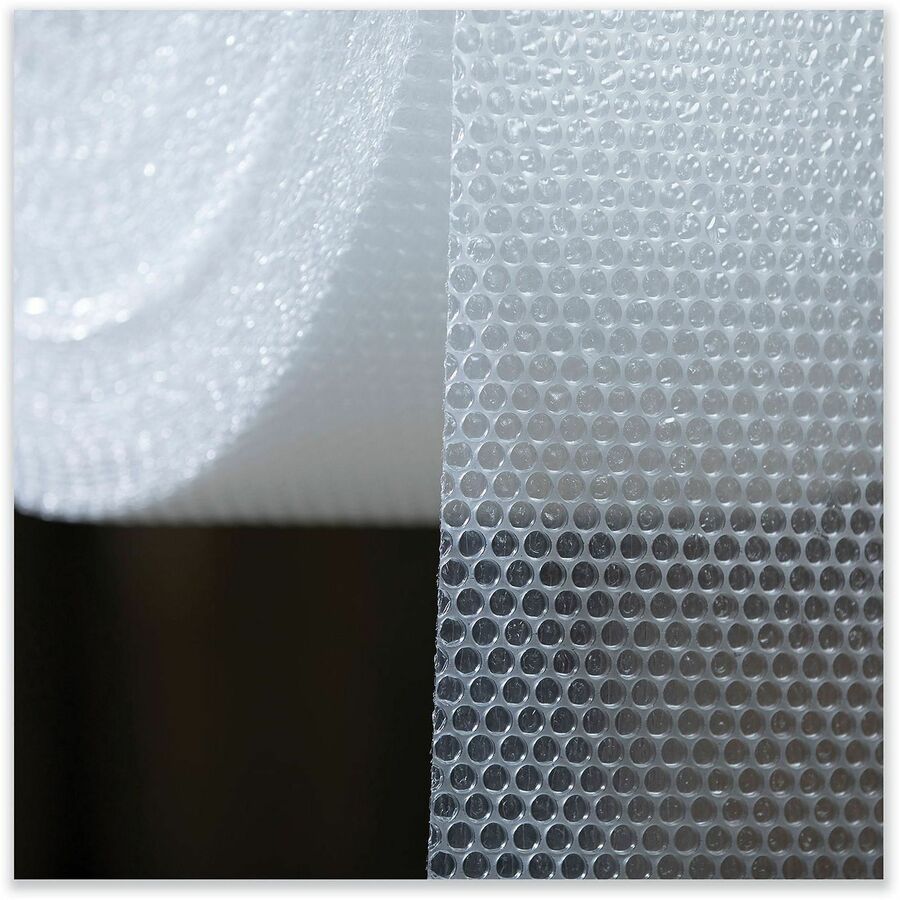 Image of Universal® Bubble Packaging, 0.5" Thick, 12" x 60 ft, Perforated Every 12", Clear