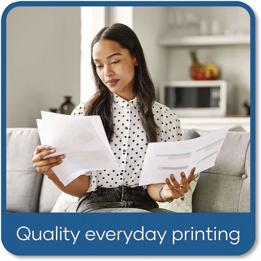Image of Universal® High-Bright Multipurpose Paper, 20 lb Bond Weight, 8.5 x 11, Bright White, 500 Sheets/Ream, 5 Reams/Carton