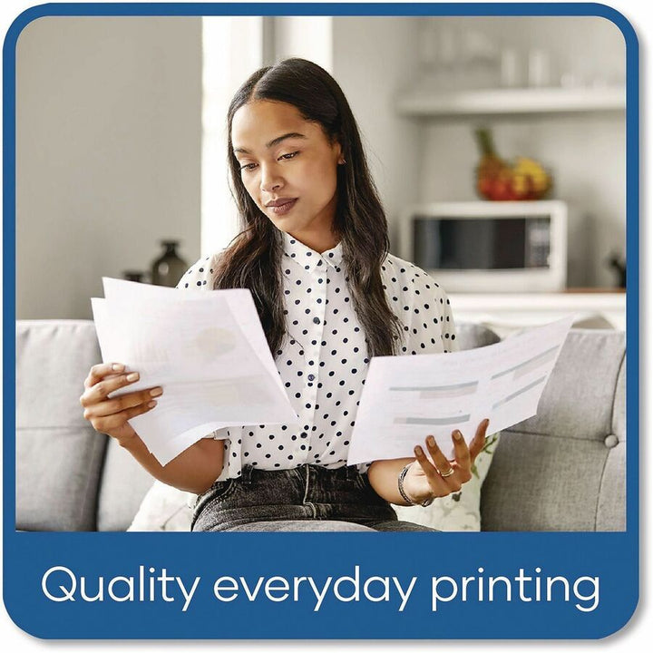 Image of Universal® High-Bright Multipurpose Paper, 20 lb Bond Weight, 8.5 x 11, Bright White, 500 Sheets/Ream, 5 Reams/Carton