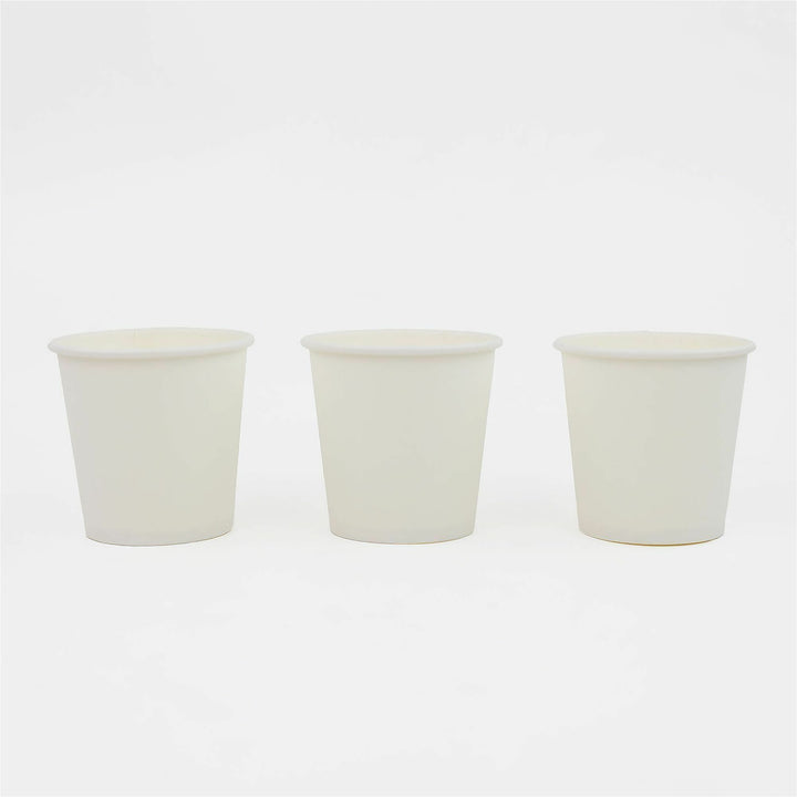 Image of Genuine Joe 10205 4oz Hot-and-Cold Beverage Cups