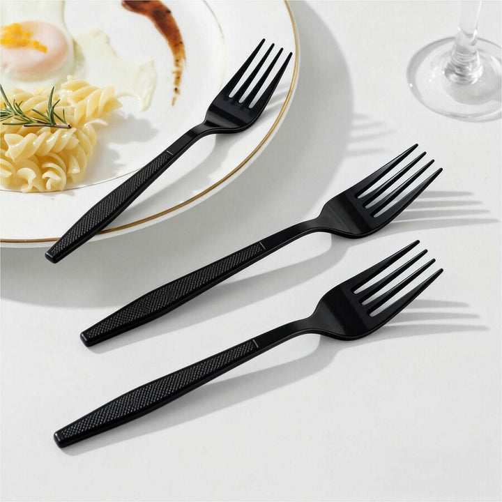 Image of Genuine Joe 30407 Heavy-Weight Polypropylene Cutlery, Fork, Fork, Food, Cafeteria, Disposable, Polypropylene, Black, 1 Carton