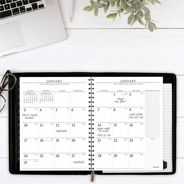Image of AT-A-GLANCE® Exec Wkly/Mthly Zip Planner,12 Mth Jan-Dec,8-1/4"x10-7/8",BK