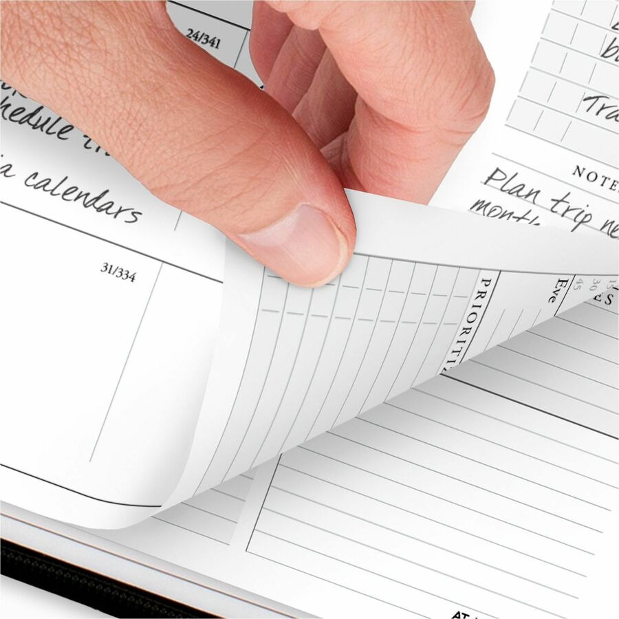 Image of AT-A-GLANCE® Exec Wkly/Mthly Zip Planner,12 Mth Jan-Dec,8-1/4"x10-7/8",BK