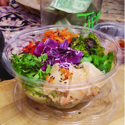 Image of Eco-Products® EP-SB32 Renewable and Compostable Salad Bowls with Lids, 32 oz, Clear, Plastic, 50/Pack, 3 Packs/Carton