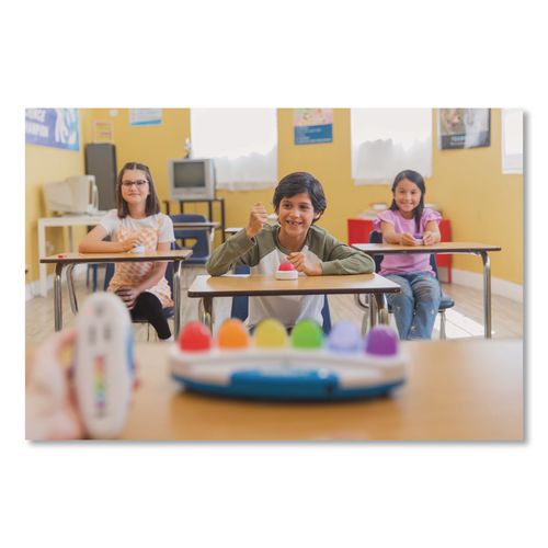 Image of Educational Insights® 7886 Wireless Eggspert with Six Student Buttons and One Teacher Remote, Ages 6 and Up, 8 Pieces