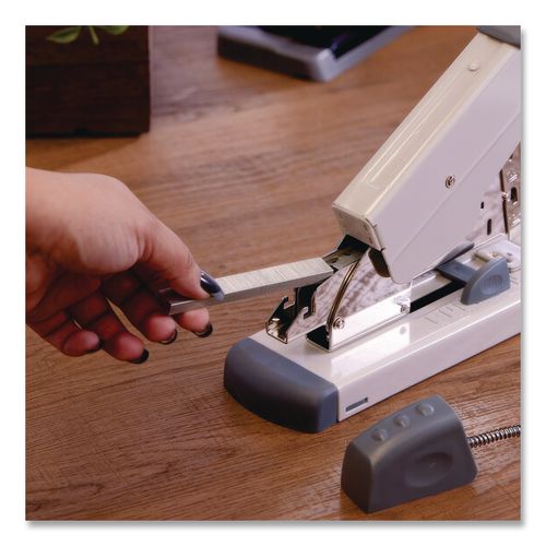 Image of Swingline® S7039002S Deluxe Heavy-Duty Stapler, 160-Sheet Capacity, Platinum