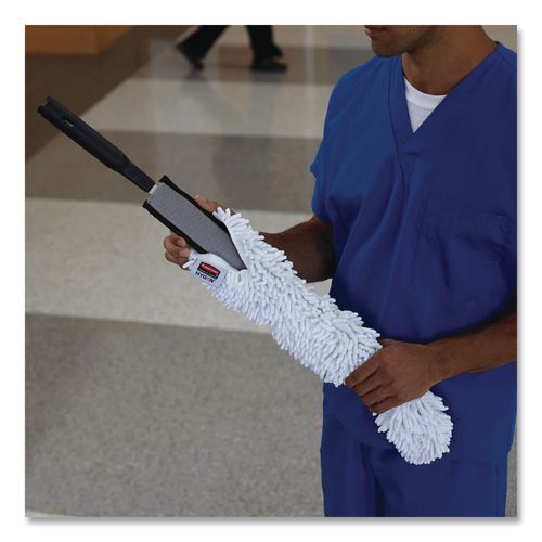 Image of Rubbermaid® Commercial HYGEN FGQ85200WH00 Hygen Quick-Connect Flexible Dusting Wand, 28.38" Handle