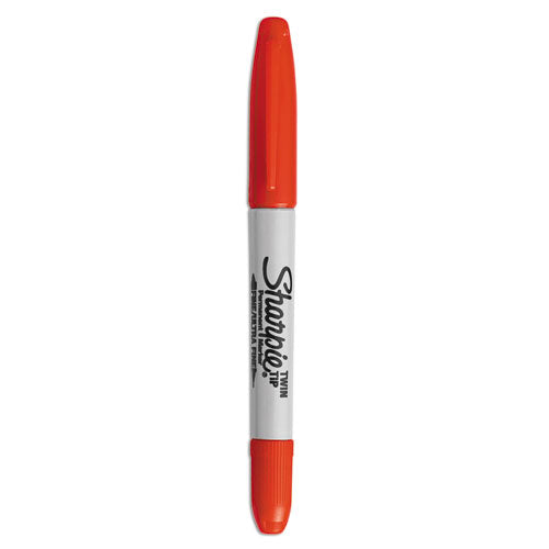 Image of Sharpie® 32002 Twin-Tip Permanent Marker, Extra-Fine/fine Bullet Tips, Red, Dozen