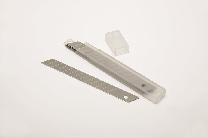 Image of SKILCRAFT® Replacement Blades for Standard-Duty Utility Knife 5110-01-621-5253, 9mm Blades, 13 Point, 10/Package, Case of 12 Packages