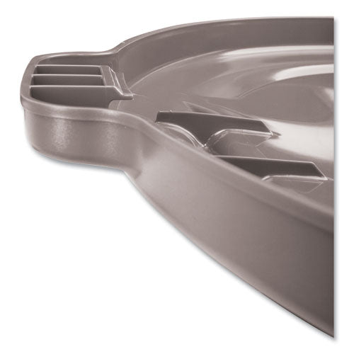 Image of Rubbermaid® Commercial FG263100GRAY BRUTE Self-Draining Flat Top Lid, for 32 gal Round BRUTE Containers, 22.25" Diameter, Gray