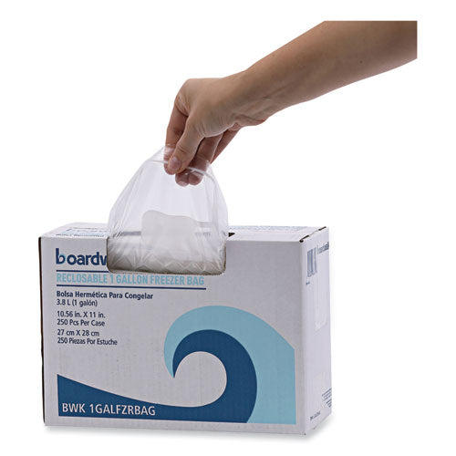 Image of Boardwalk® BWK1GALFZRBAG Reclosable Freezer Storage Bags, 1 gal, 10.5" x 11", Clear, 250/Box