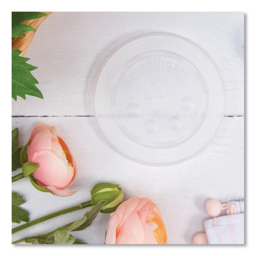 Image of SOLO® L16BL-0100 Polystyrene Plastic Flat Straw-Slot Cold Cup Lids, Fits 12 oz to 24 oz Cold Cups, Plastic, Translucent, 125/Pack, 16 Packs/CT
