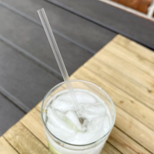 Image of Boardwalk® BWKJSTUW775 Jumbo Straws, 7.75", Polypropylene, Clear, 250/Pack, 10 Packs/Carton